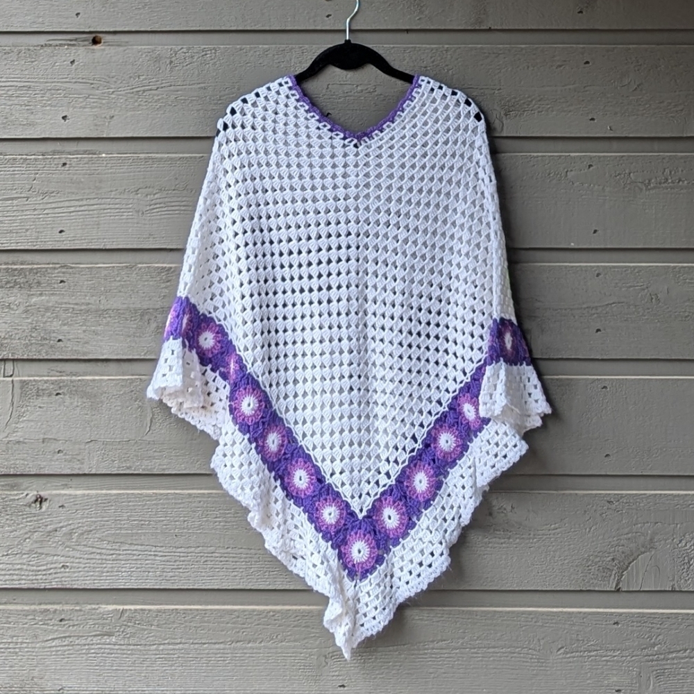 Handmade Knit Granny Square Border Pullover Shawl Poncho White Purple Lavender
